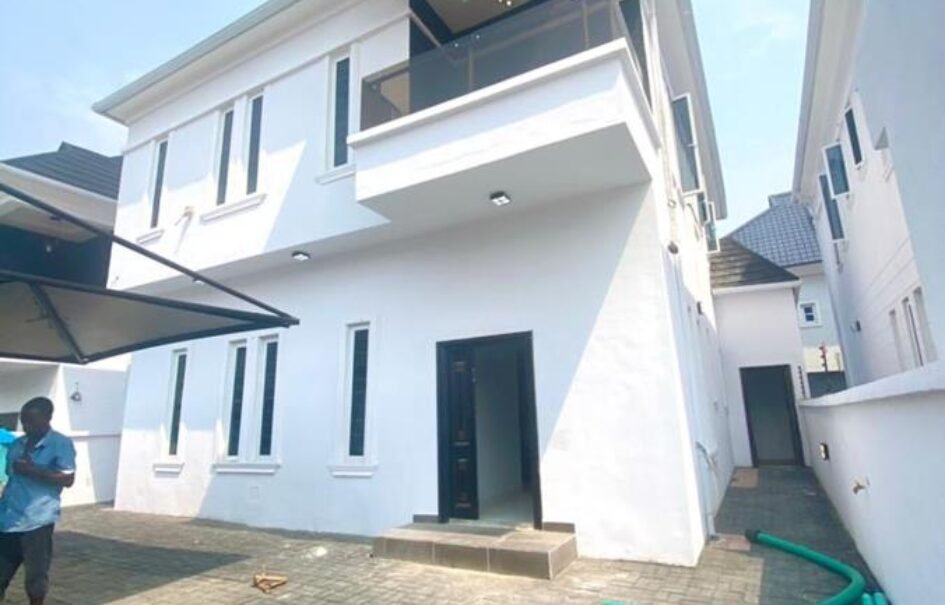 4 bedroom detached duplex for rent 4 bedroom detached duplex for rent