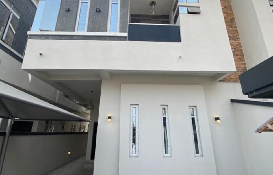 Newly Built 4 Bedroom House to rent in Lekki Newly Built 4 Bedroom House to rent in Lekki